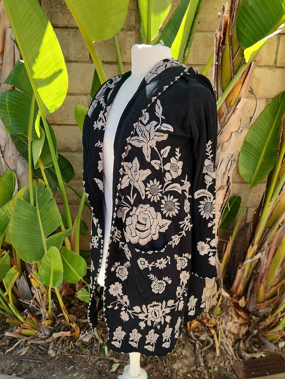 Johnny Was Black Cream Floral Embroidered Cardigan Jacket XS
